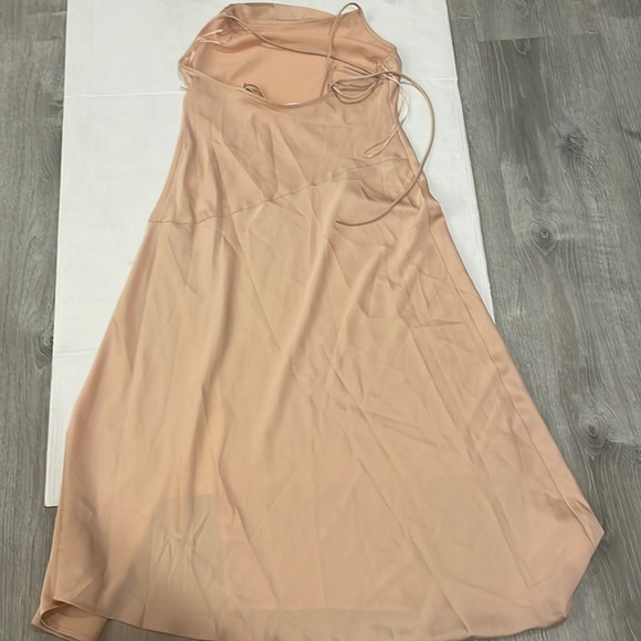 NWT ASTR THE LABEL Cowl Slip Midi Dress M - Picture 10 of 10